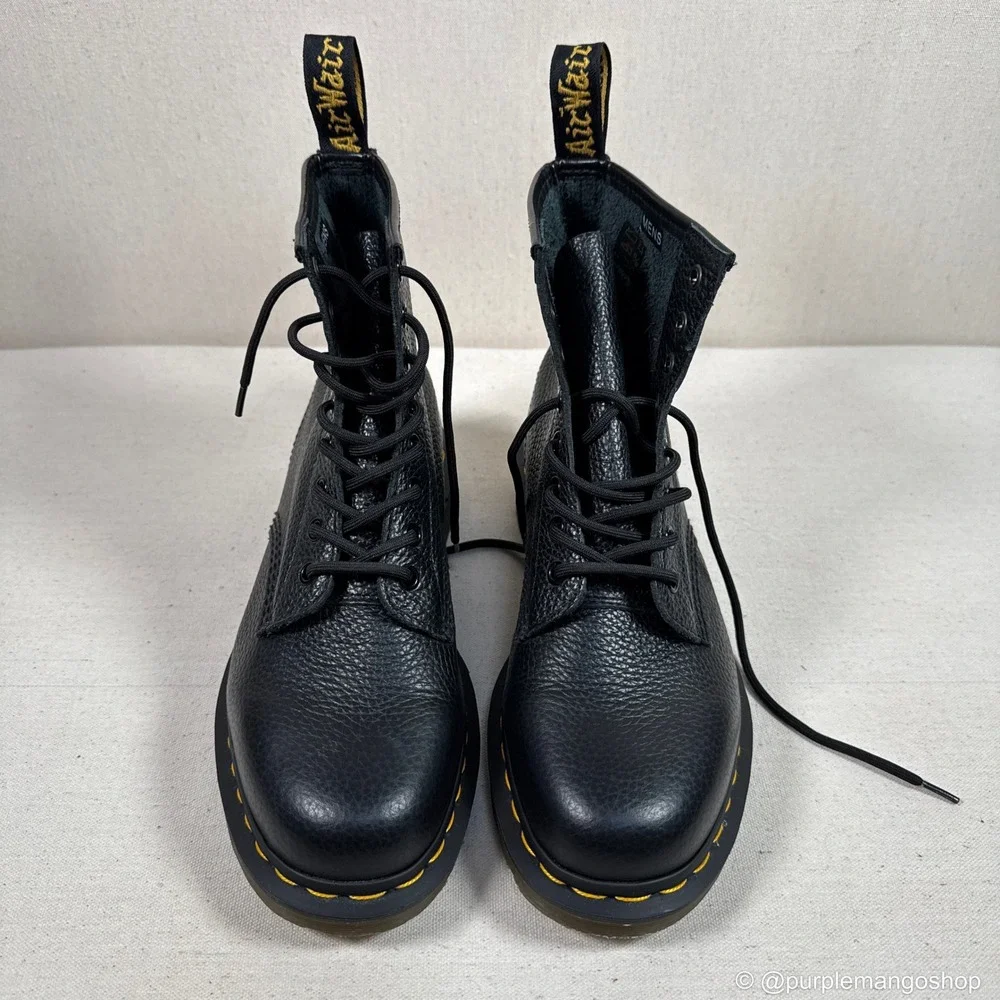 NWOT DR. MARTENS 1460 Pascal Virginia Leather Lace‎ Up Boots | Black | US M9/W10